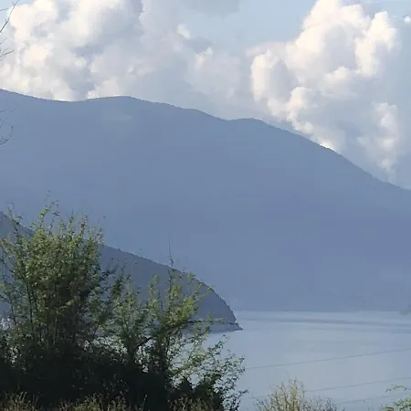 Agriturismo La Betulla Bauernhof Brezzo